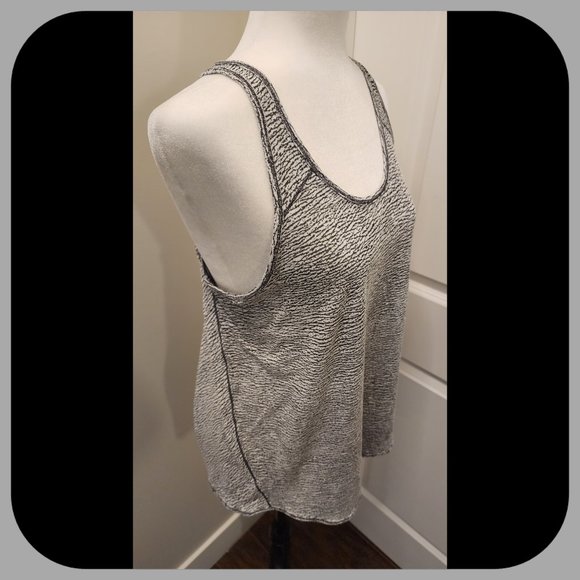 LULULEMON || Swing Racerback Tank Top - Picture 3 of 5